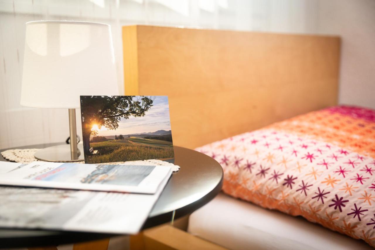 Mybednbreakfast In Bottmingen Bed and Breakfast Εξωτερικό φωτογραφία