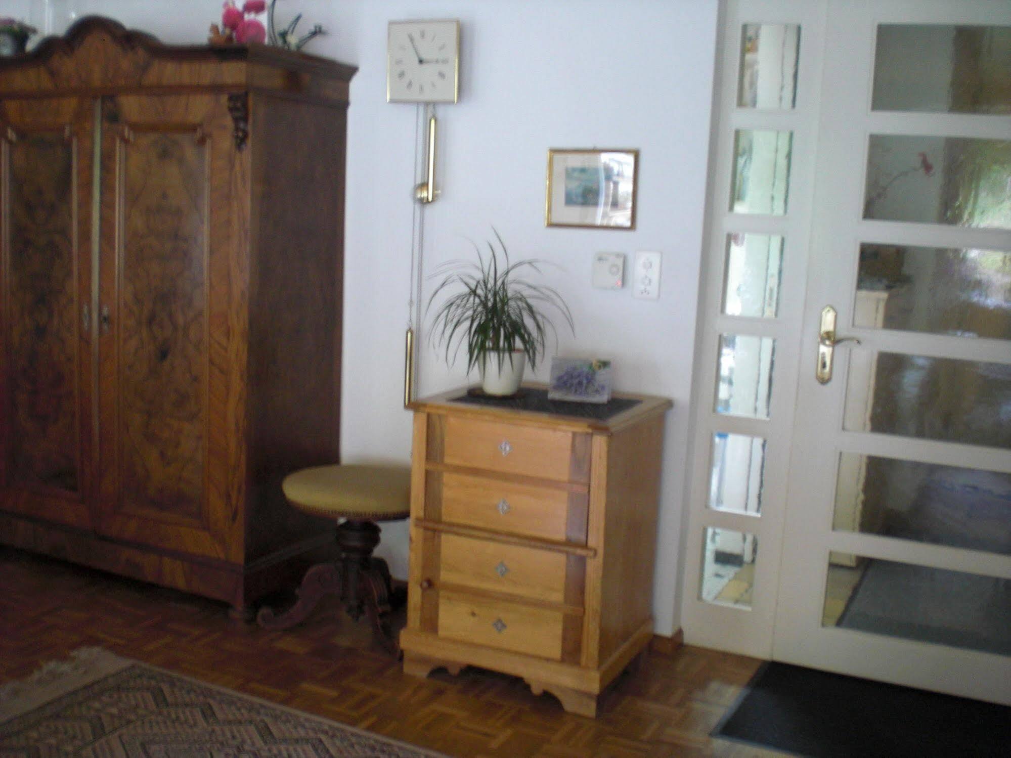 Mybednbreakfast In Bottmingen Bed and Breakfast Εξωτερικό φωτογραφία