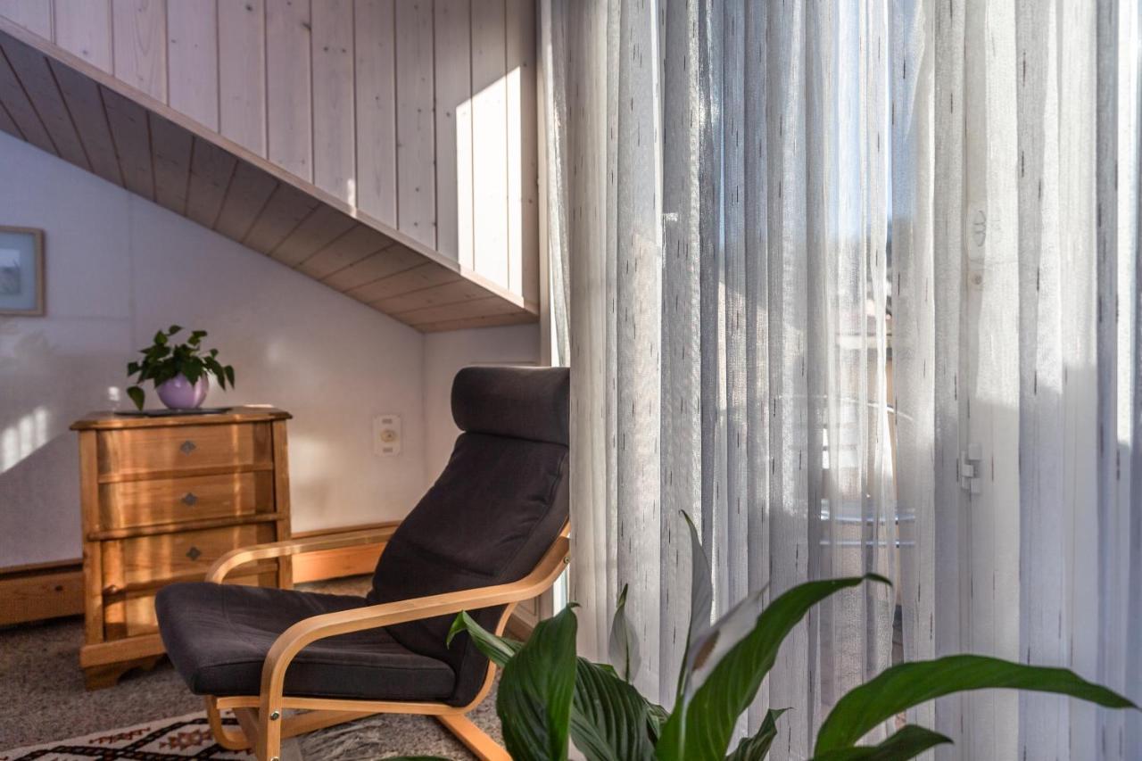 Mybednbreakfast In Bottmingen Bed and Breakfast Εξωτερικό φωτογραφία